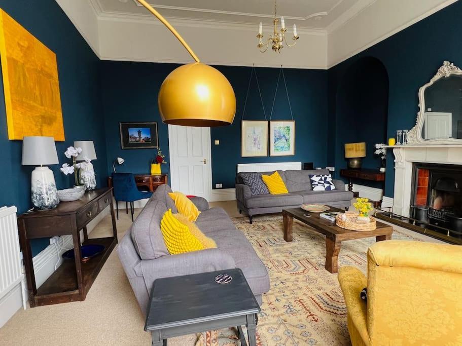 Entire Stylish Colourful Two Bed Flat In Clifton Appartement